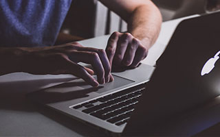 中超场均传球次数排名对照，中超场均观众人数