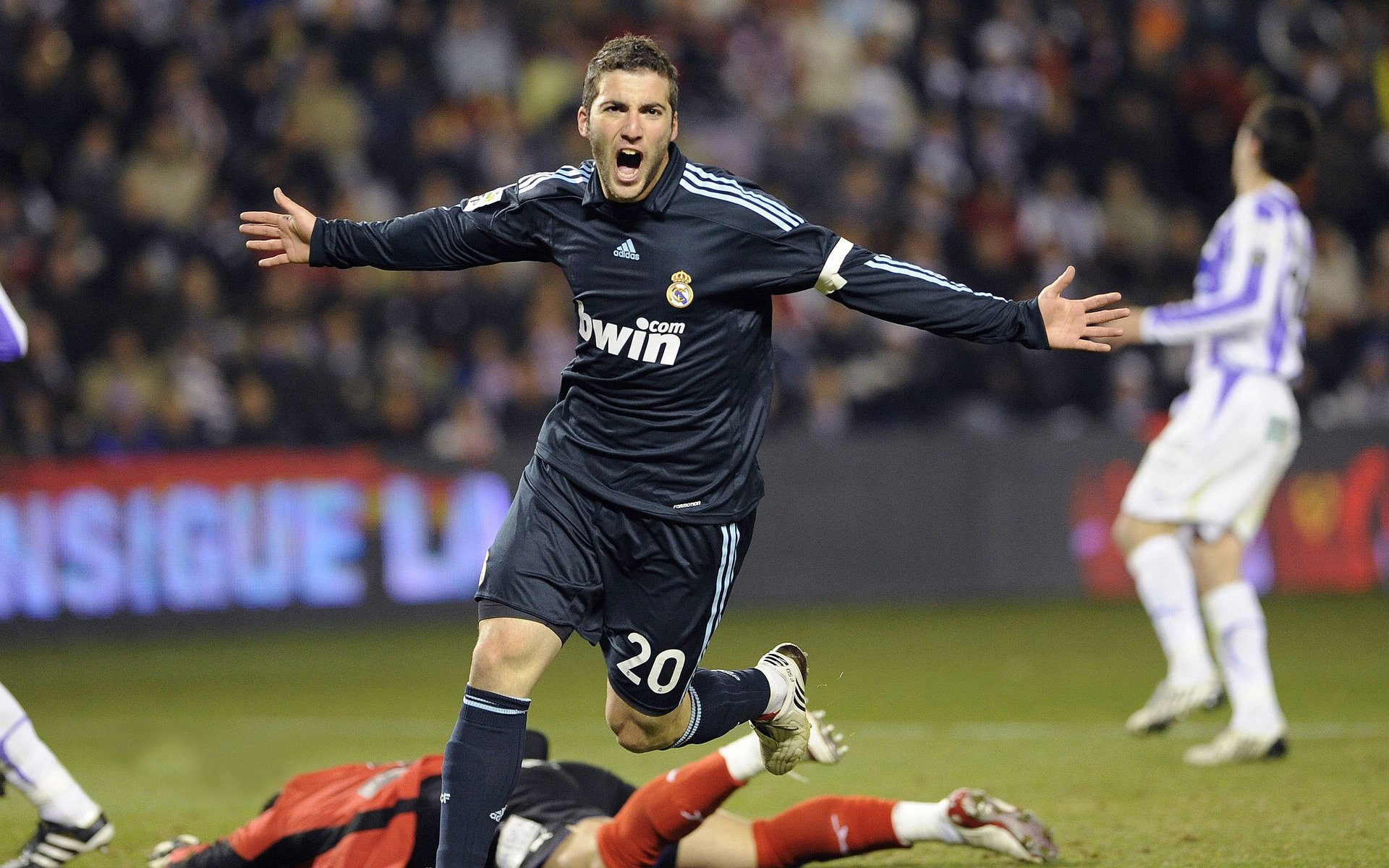 世界杯经典逆转:终场哨声中的奇迹时刻,世界杯经典瞬间