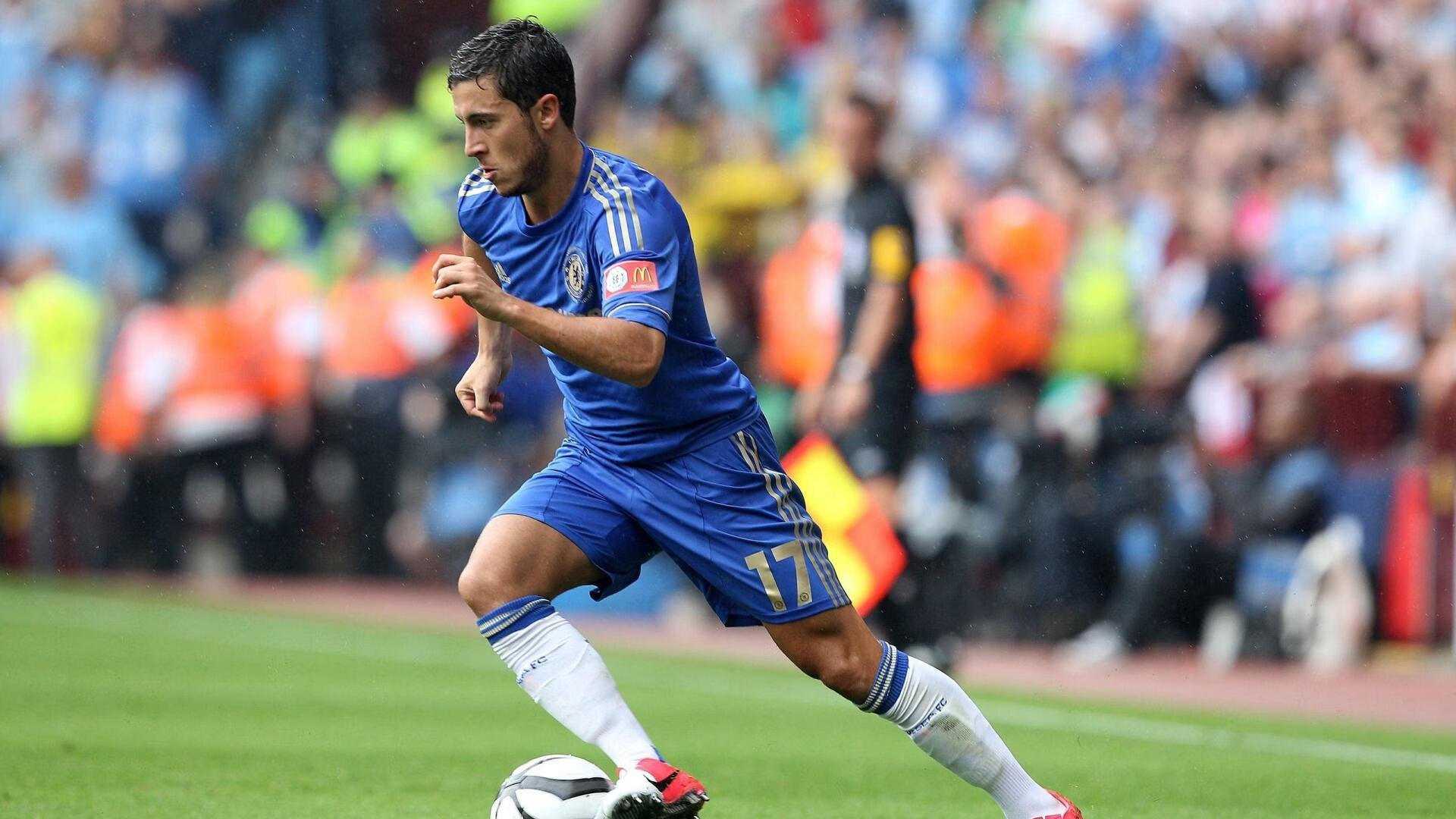 中前场三角结构形成技术碾压，前场中场后场